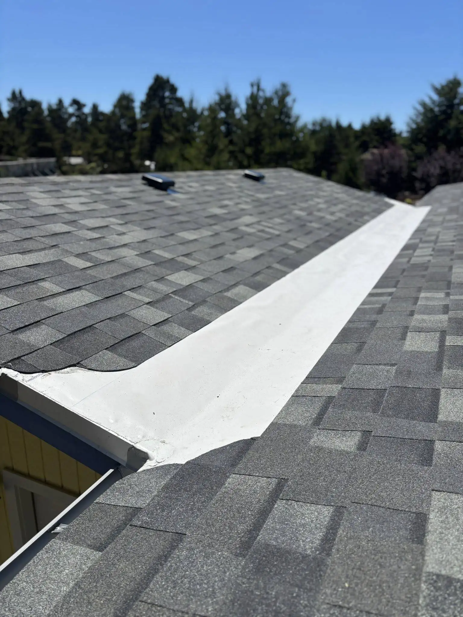 Pacific Peaks Roofing project in coastal Oregon